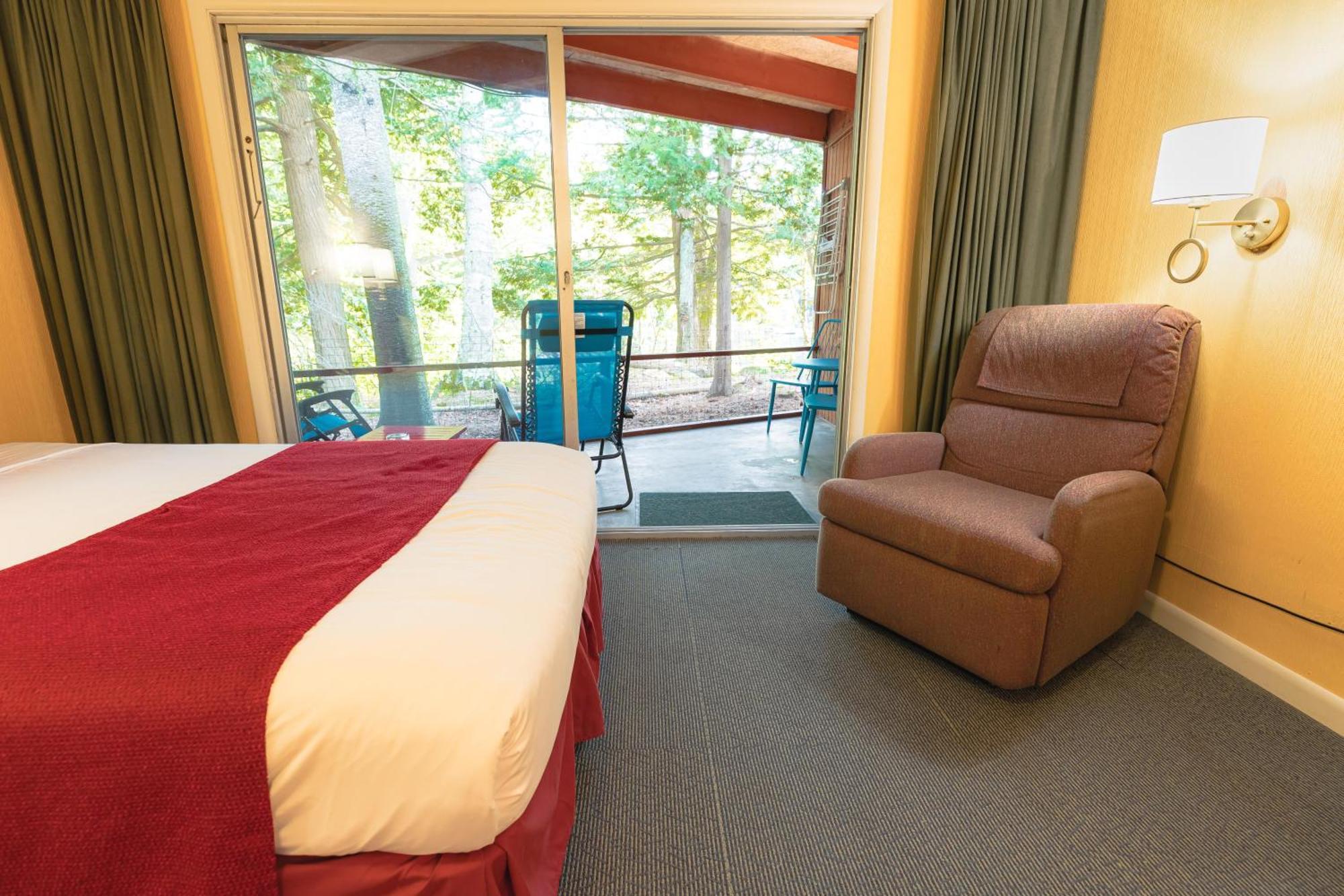 Motel Long Lake And Cottages ห้อง รูปภาพ