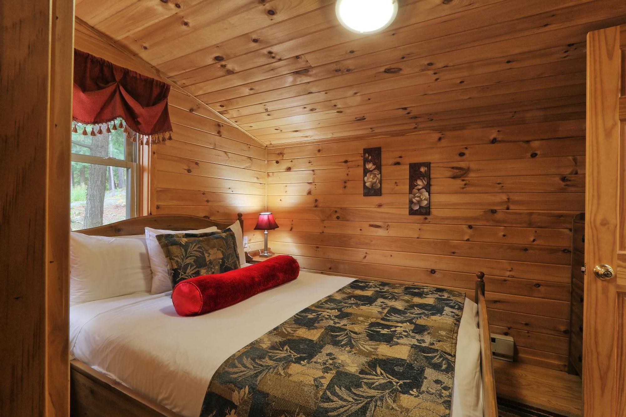 Motel Long Lake And Cottages ภายนอก รูปภาพ