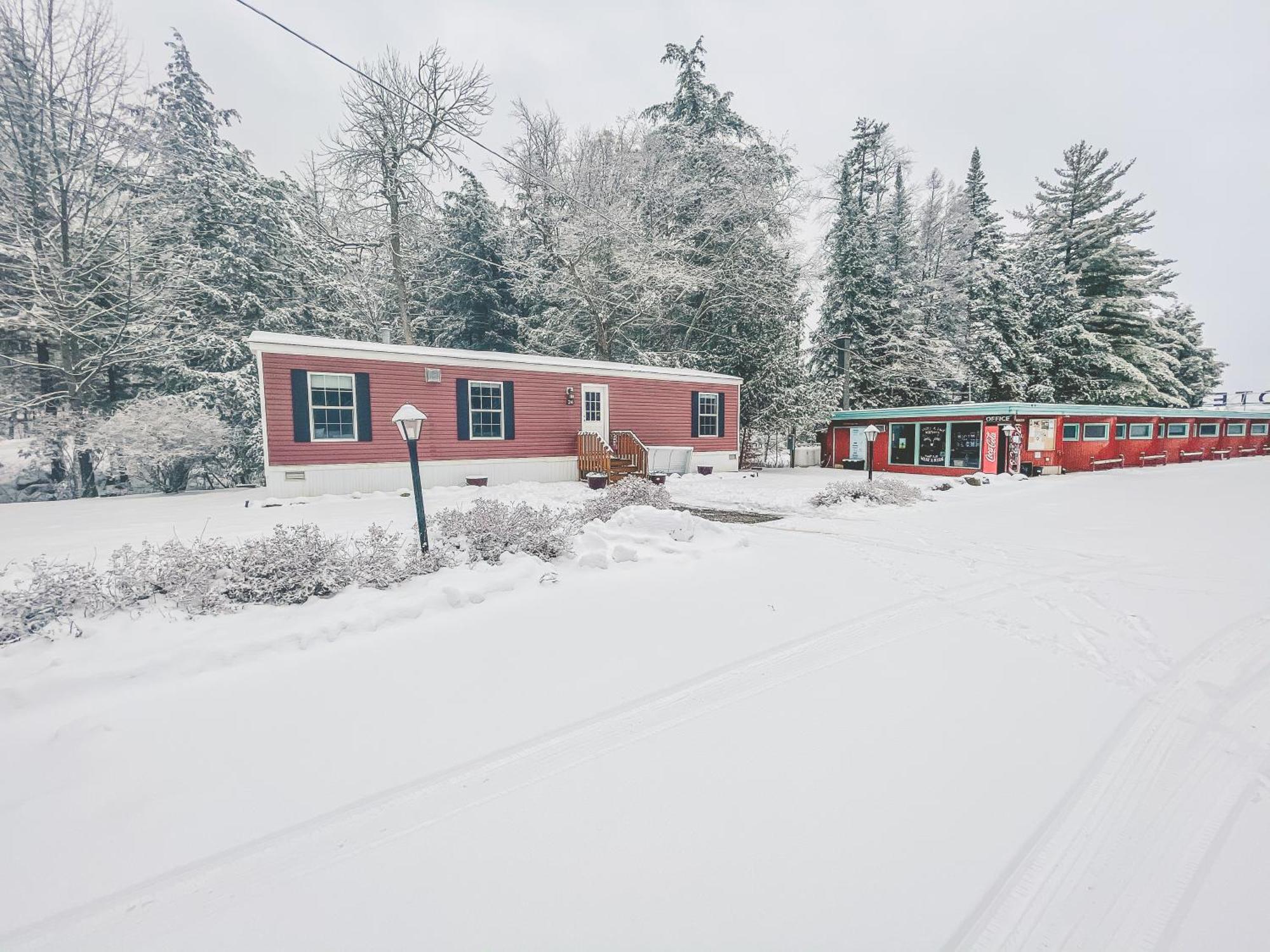 Motel Long Lake And Cottages ภายนอก รูปภาพ